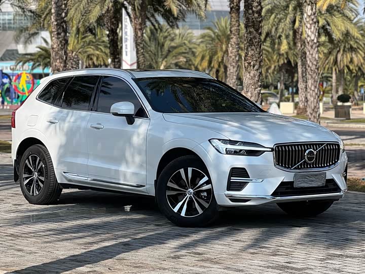 Фото 3 - Volvo XC60