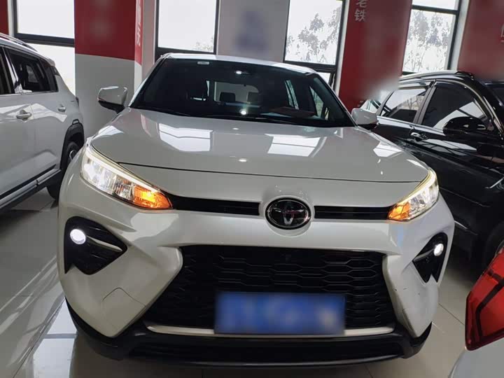 Фото 3 - Toyota Wildlander