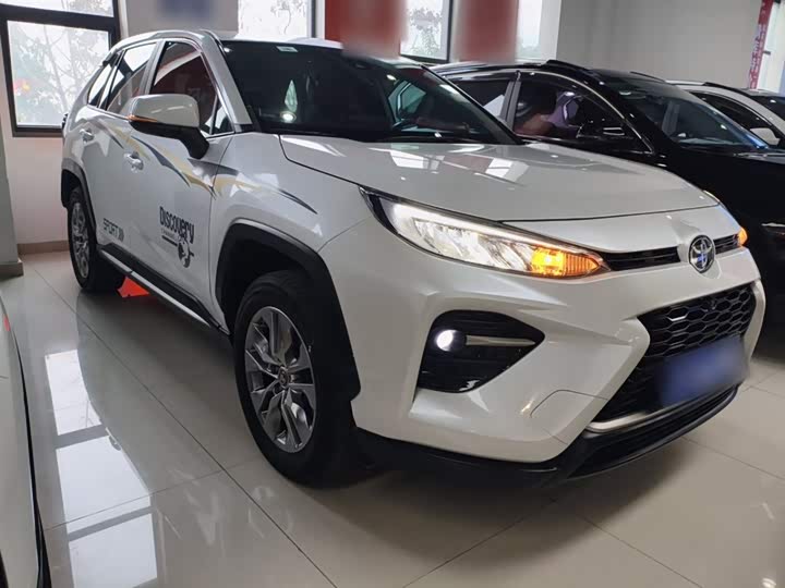 Фото 4 - Toyota Wildlander