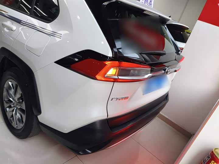 Фото 6 - Toyota Wildlander