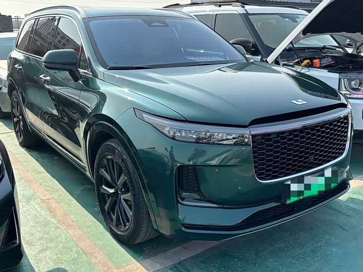 Фото 2 - LiXiang One