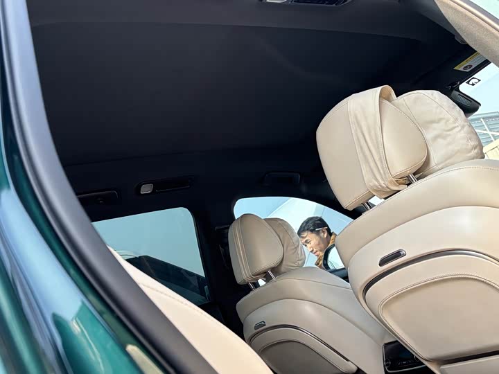 Фото 5 - LiXiang One