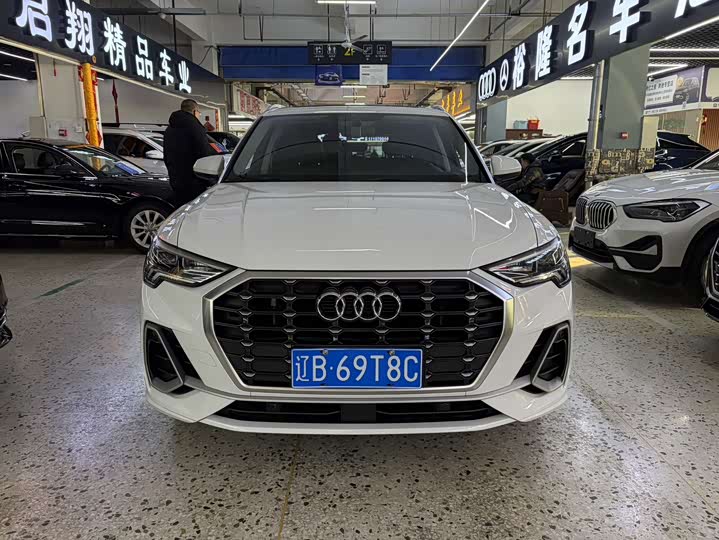Фото 2 - Audi Q3