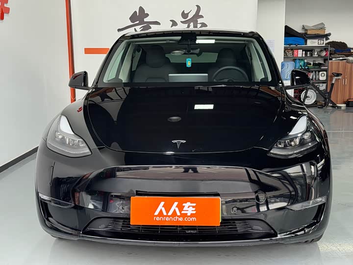 Фото 2 - Tesla Model Y