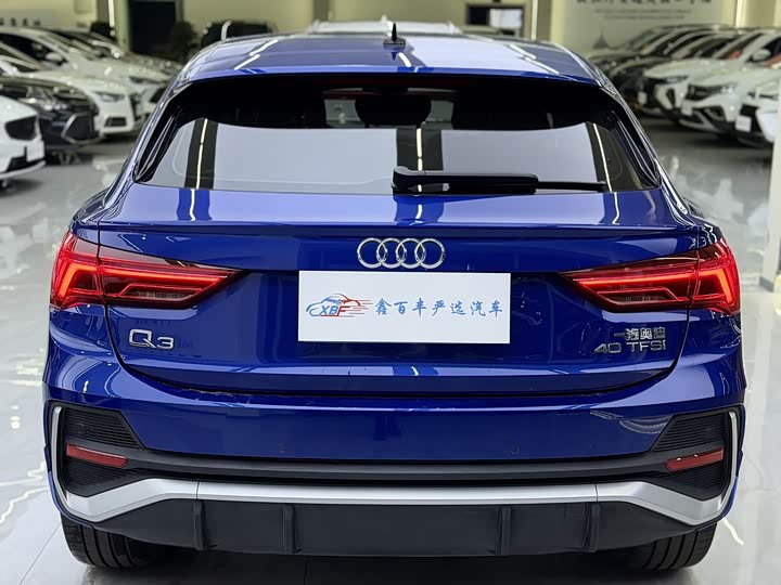 Фото 9 - Audi Q3 Sportback