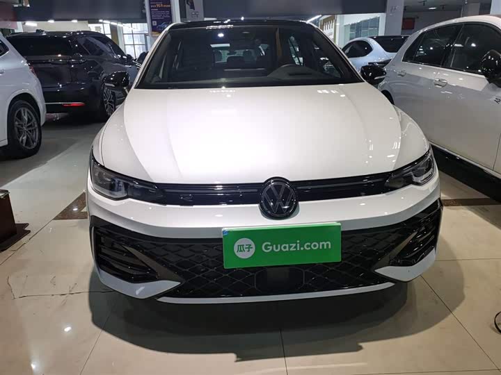 Фото 3 - Volkswagen Golf