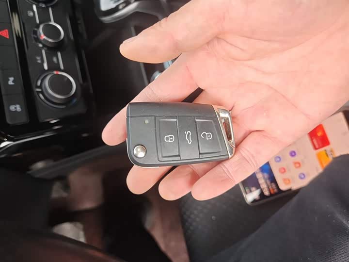 Фото 9 - Volkswagen Tacqua