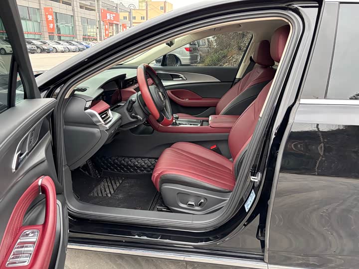 Фото 7 - Hongqi H5