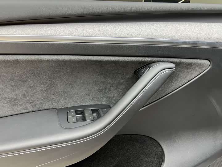 Фото 9 - Tesla Model Y