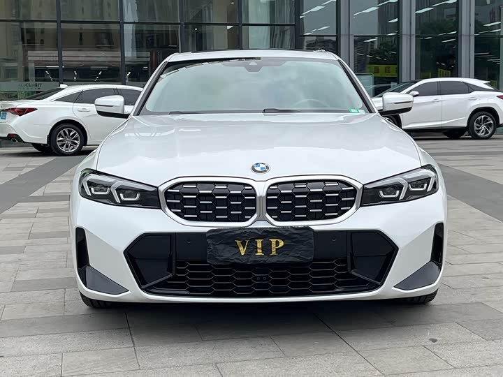 Фото 2 - BMW 3 Series