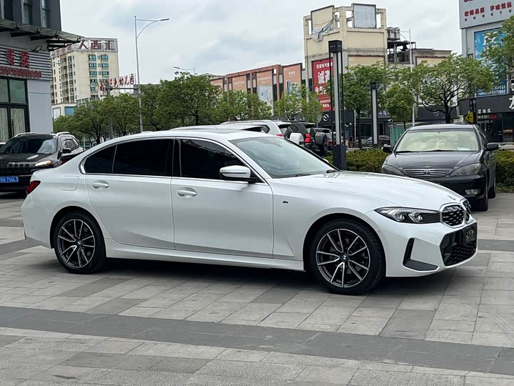 Фото 3 - BMW 3 Series