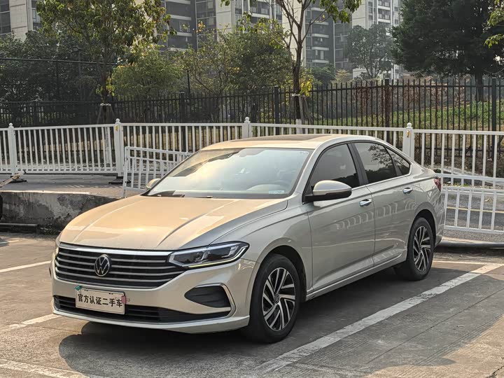 Фото 1 - Volkswagen Lavida