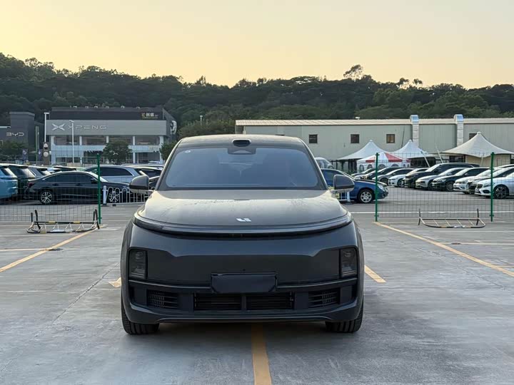 Фото 2 - LiXiang L8