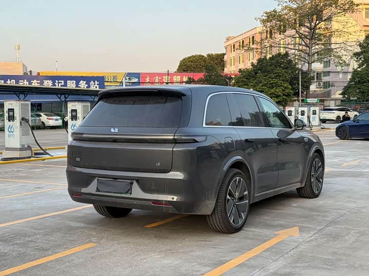 Фото 4 - LiXiang L8