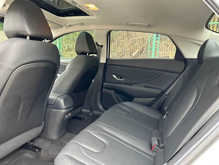 Фото 8 - Hyundai Elantra N line