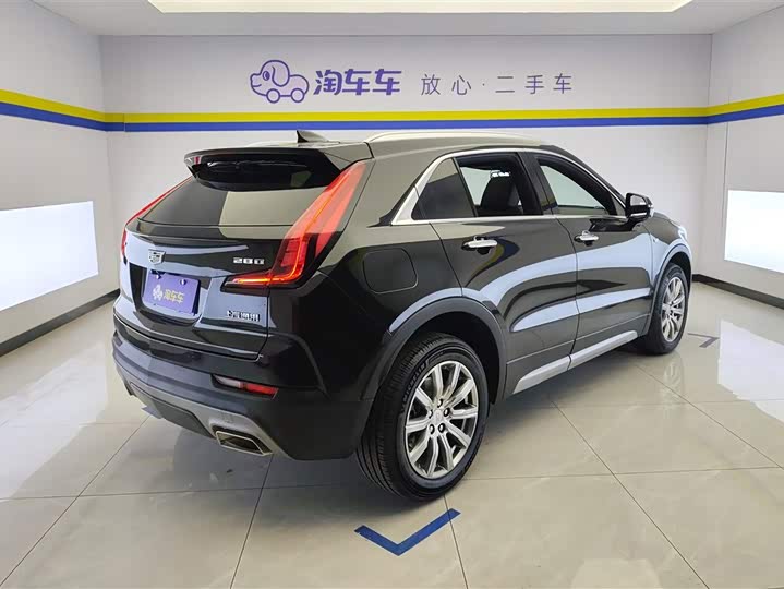 Фото 3 - Cadillac XT4