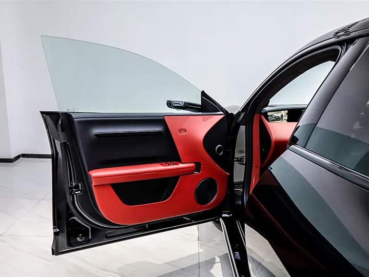 Фото 9 - Avatr 06