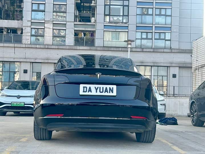 Фото 5 - Tesla Model 3