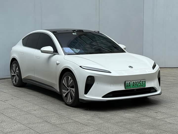 Фото 3 - Nio ET5