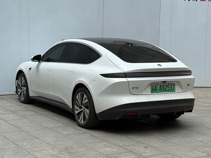 Фото 7 - Nio ET5