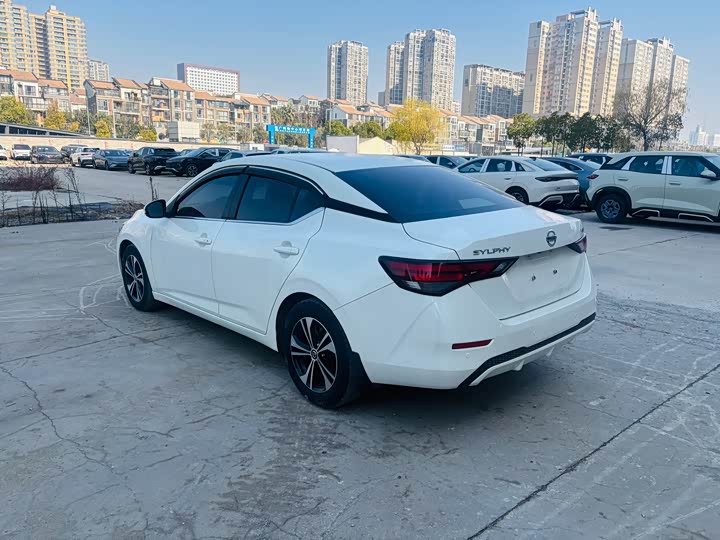 Фото 8 - Nissan Sylphy