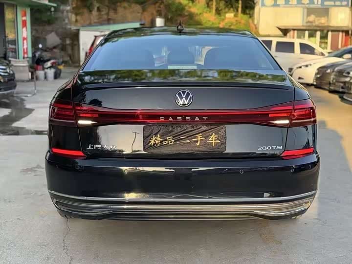 Фото 8 - Volkswagen Passat