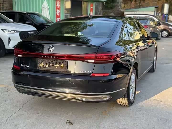Фото 9 - Volkswagen Passat