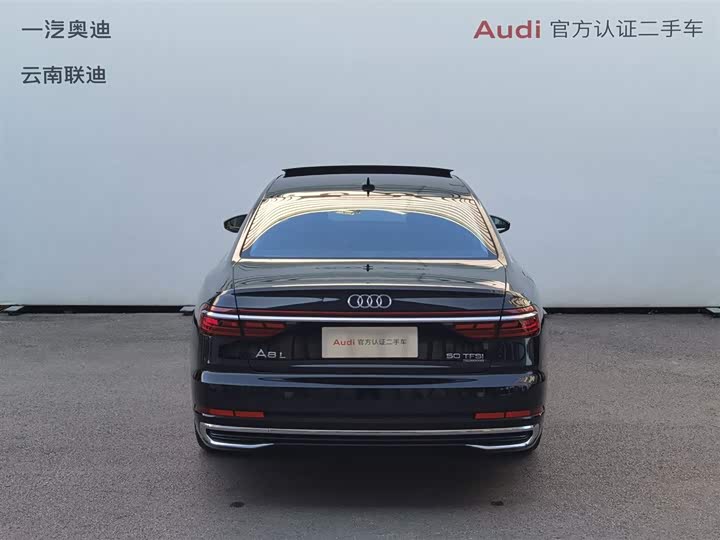 Фото 5 - Audi A8