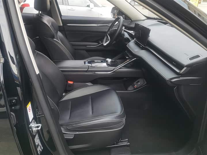 Фото 8 - Haval H6