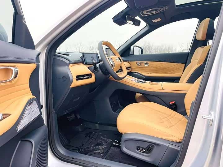 Фото 6 - Geely Galaxy Starship 7