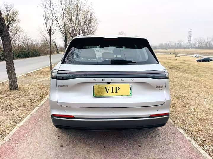 Фото 8 - Geely Galaxy Starship 7