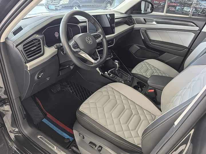 Фото 9 - Volkswagen Tayron