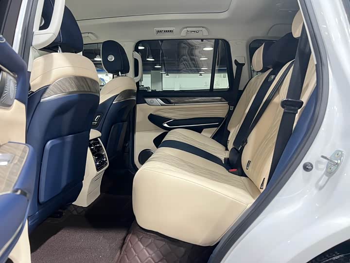 Фото 8 - Tank 500