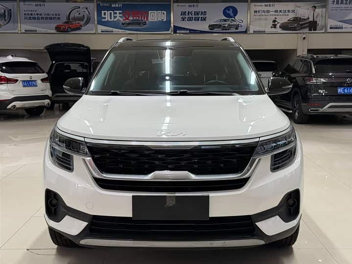 Фото 2 - Kia KX3