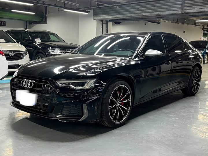 Фото 1 - Audi A6L