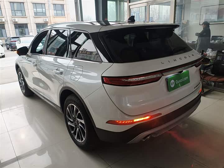 Фото 5 - Lincoln Corsair