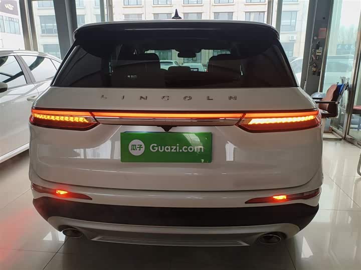 Фото 6 - Lincoln Corsair