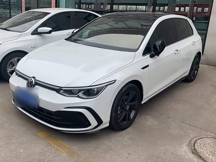 Фото 2 - Volkswagen Golf