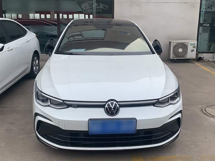 Фото 6 - Volkswagen Golf
