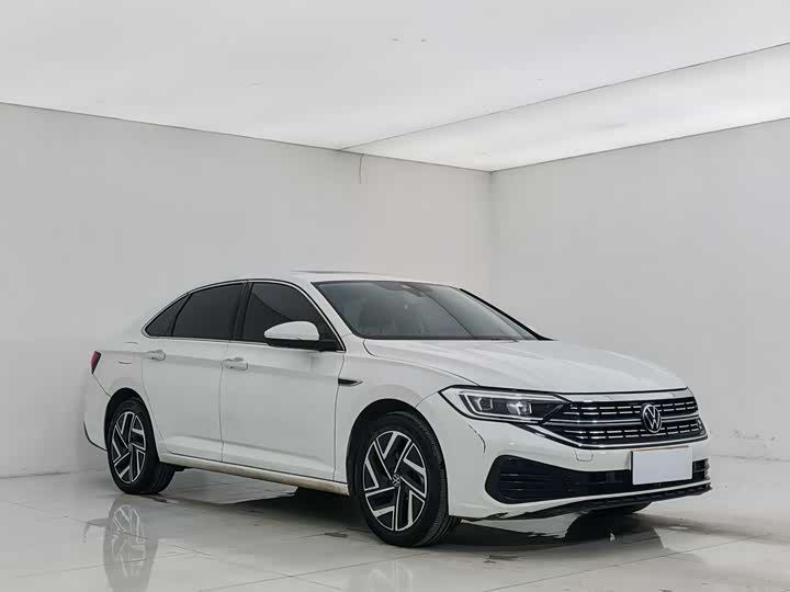 Фото 2 - Volkswagen Sagitar L