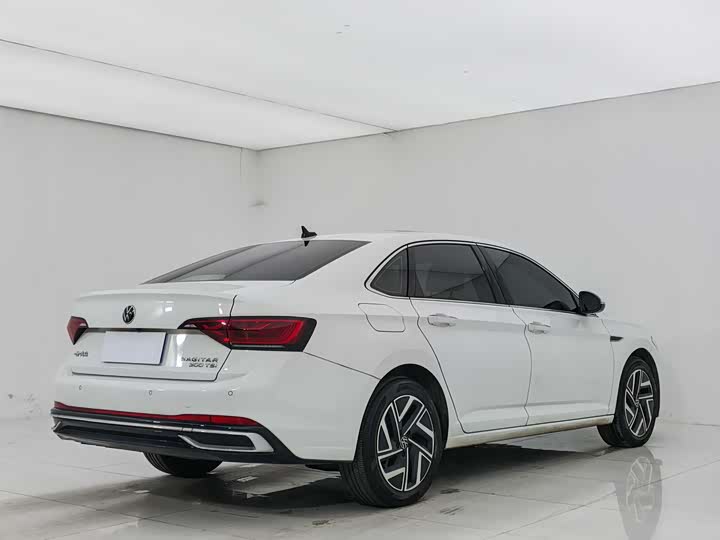 Фото 9 - Volkswagen Sagitar L