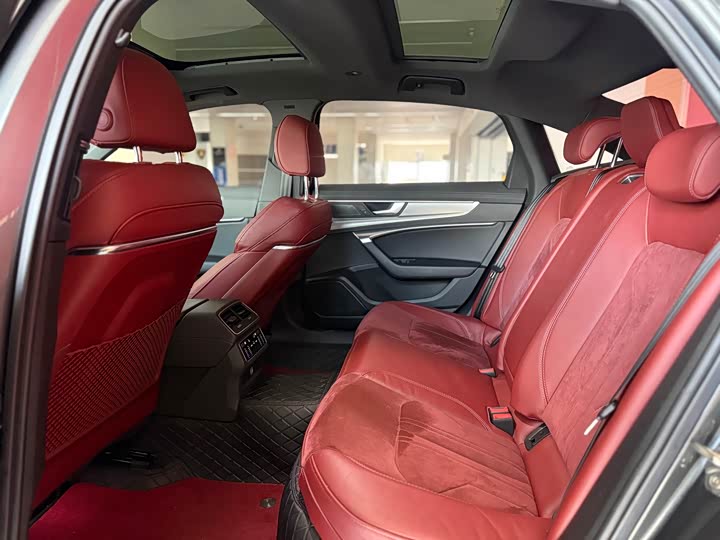 Фото 6 - Audi A6L