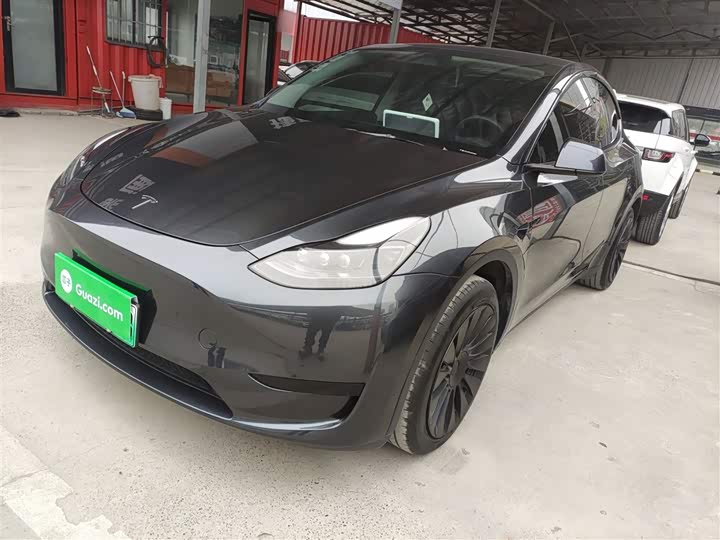 Фото 2 - Tesla Model Y