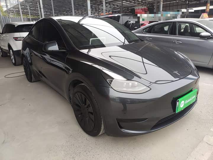Фото 4 - Tesla Model Y