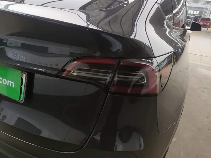 Фото 8 - Tesla Model Y