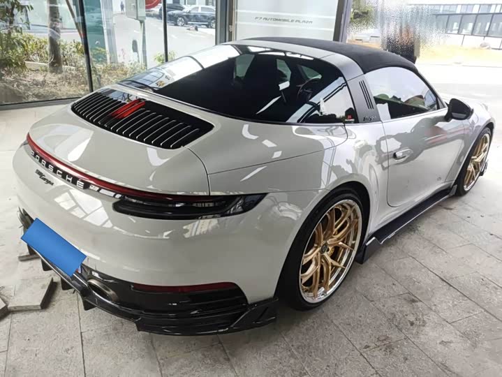 Фото 6 - Porsche 911