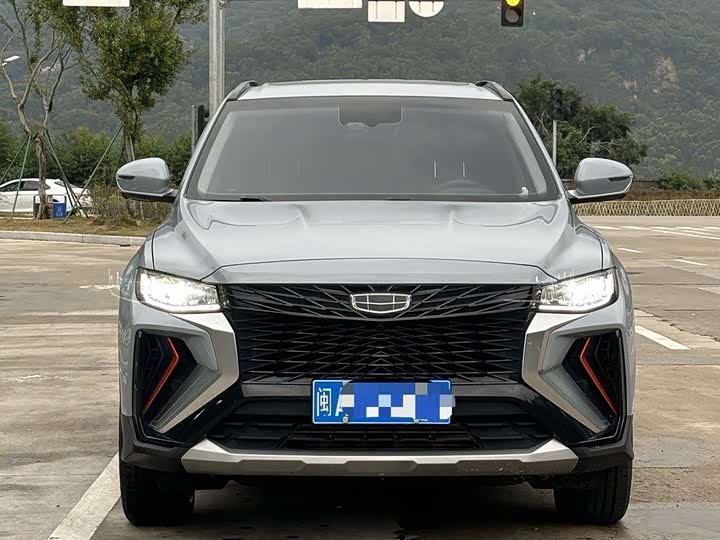 Фото 2 - Geely Atlas