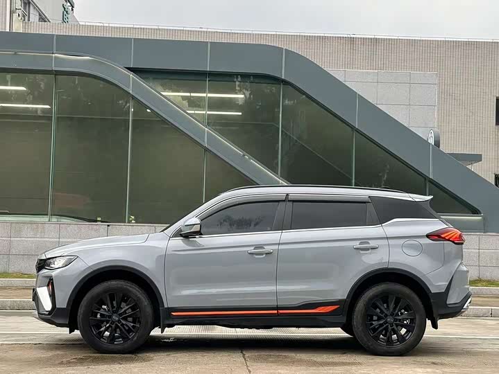 Фото 6 - Geely Atlas