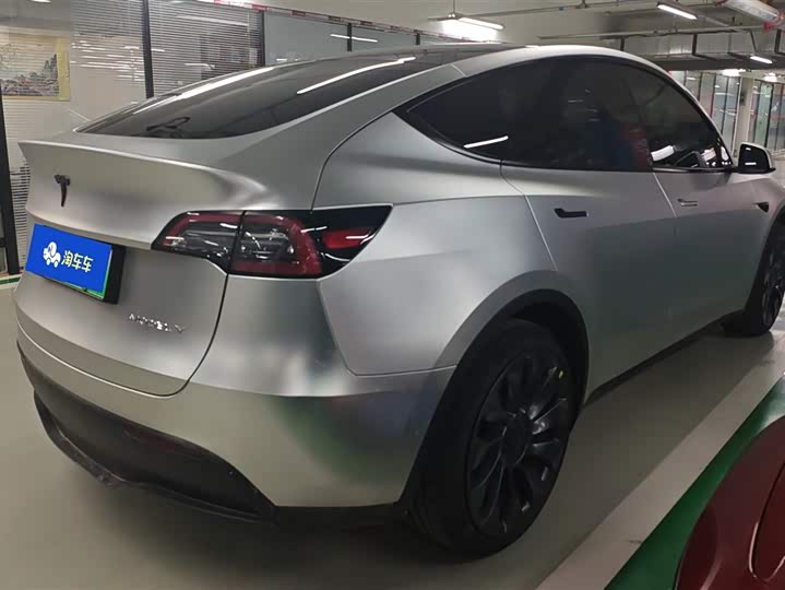 Фото 3 - Tesla Model Y