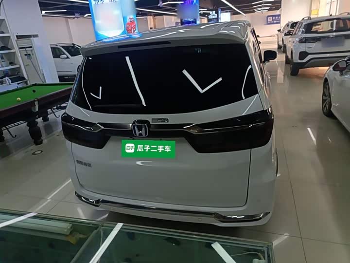 Фото 6 - Honda Elysion